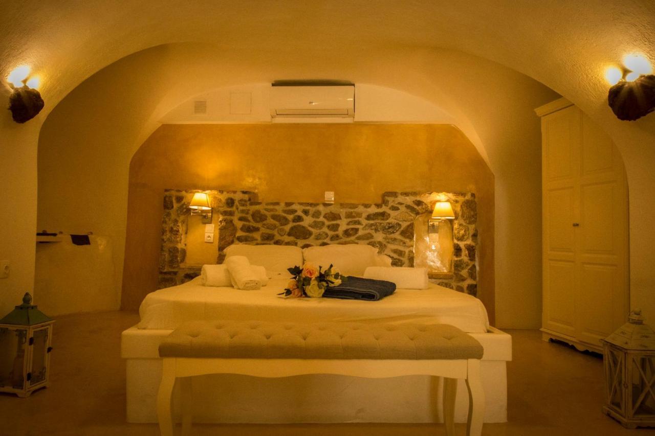 Linos Suites Emporio (Santorini) Exterior foto