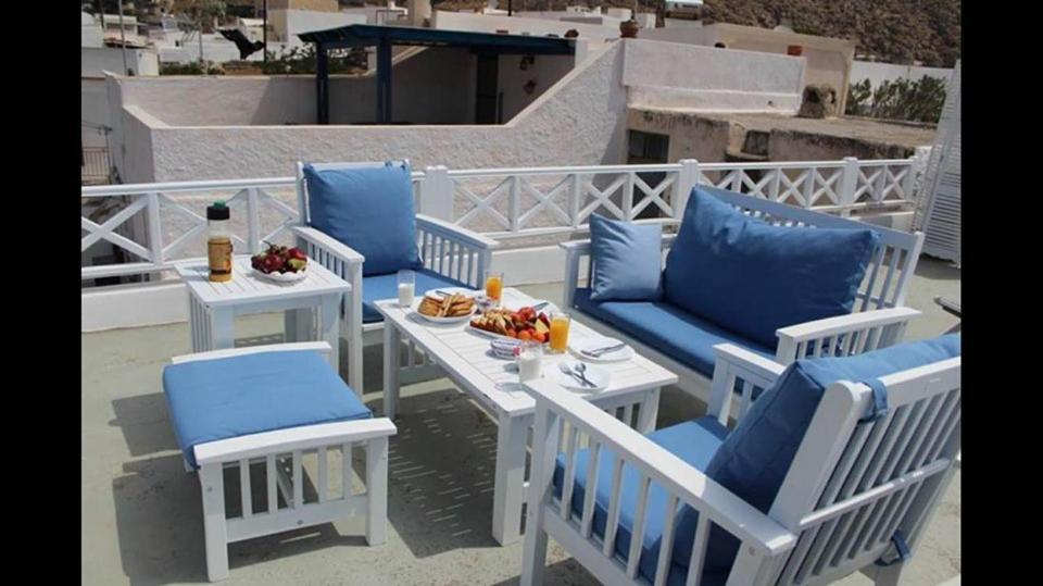 Linos Suites Emporio (Santorini) Exterior foto